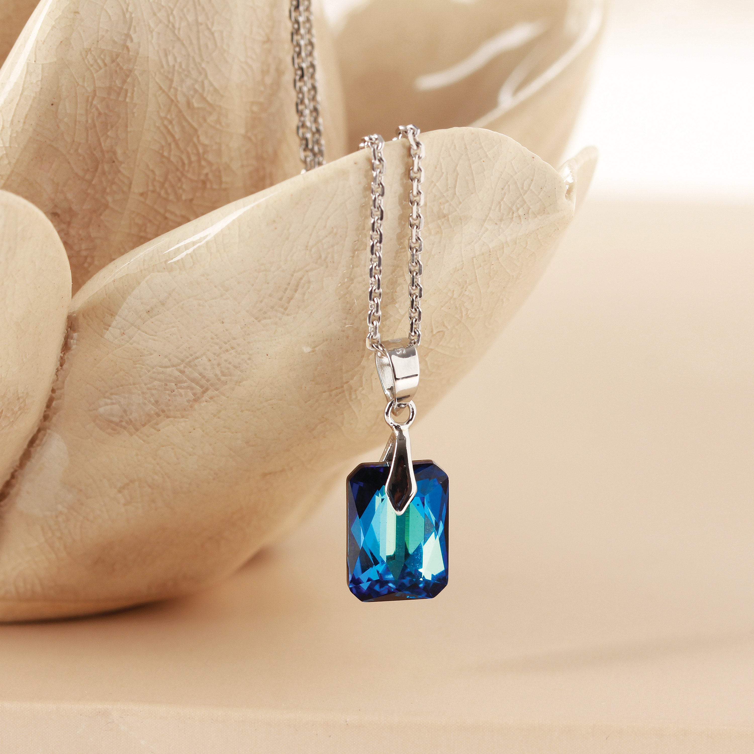 Squared Capri Swarovski Pendant With Earring