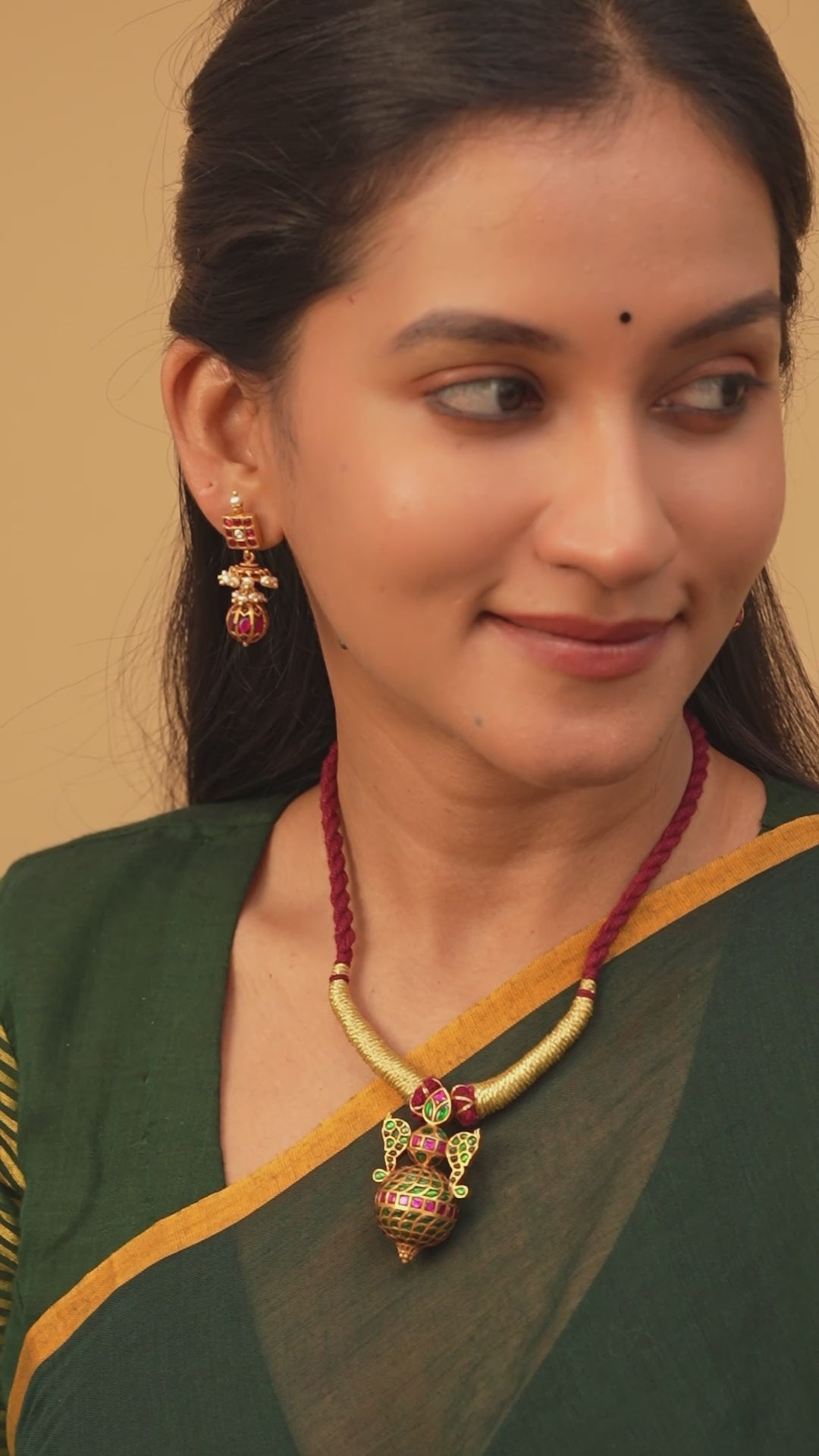 Stunning Gold Plated Kundan Short Necklace